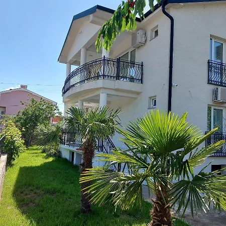Bratislava ديمير كابيجا